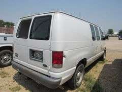 2005 FORD E150 CARGO VAN VIN 1FTRE14W15HB76347