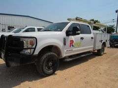2020 FORD F-350 SUPER DUTY LARIAT 4WD SERVICE TRUCK VIN 1FT8W3BTXLEC19535