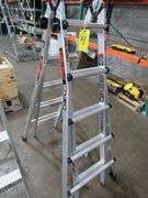 LITTLE GIANT 300-LB CAPACITY MULTI-PURPOSE LADDER