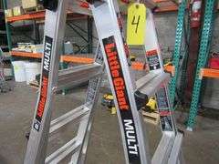 LITTLE GIANT 300-LB CAPACITY MULTI-PURPOSE LADDER