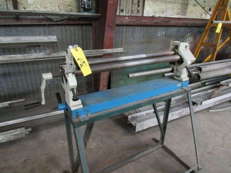 SLIP ROLL #W01-1.5X915, S/N C17110546, NO OTHER INFO