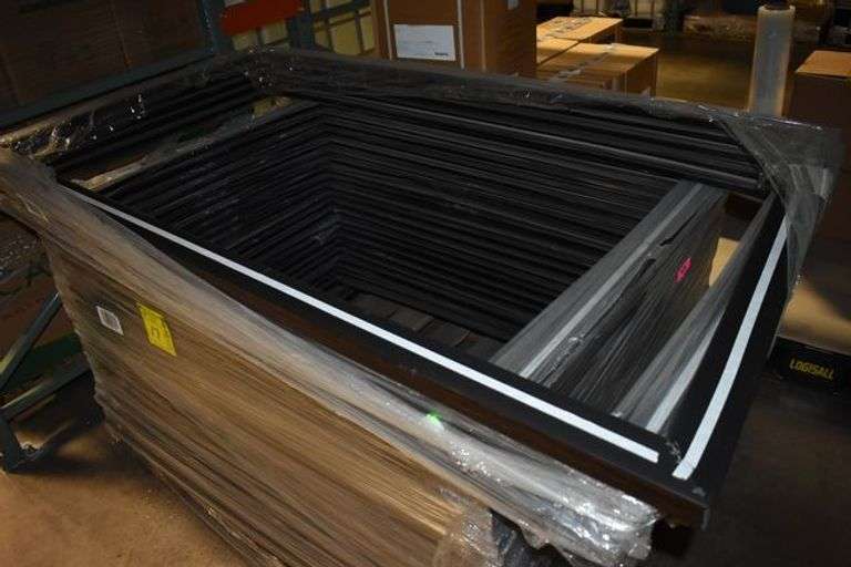 LOT, (5) FRAME KIT EXPRESSO 68 X 39 AND (23) FRAME KIT EXPRESSO 52 X 39 *(1) IS DAMAGED*