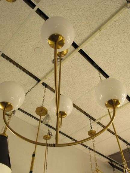 CHANDELIER OR PENDANT AS SHOWN * REFER TO PHOTOS * BUYER RESPONSIBLE FOR REMOVAL - BRING TOOLS AND LADDER AS ITEMS ARE CEILING MOUNTED 12'-14' CEILING HEIGHT*