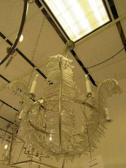CHANDELIER OR PENDANT AS SHOWN * REFER TO PHOTOS * BUYER RESPONSIBLE FOR REMOVAL - BRING TOOLS AND LADDER AS ITEMS ARE CEILING MOUNTED 12'-14' CEILING HEIGHT*