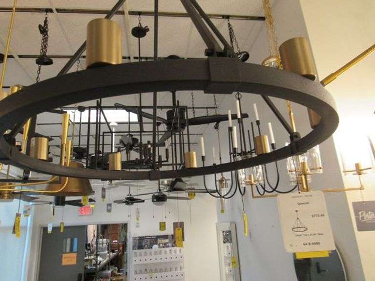 CHANDELIER OR PENDANT AS SHOWN * REFER TO PHOTOS * BUYER RESPONSIBLE FOR REMOVAL - BRING TOOLS AND LADDER AS ITEMS ARE CEILING MOUNTED 12'-14' CEILING HEIGHT*