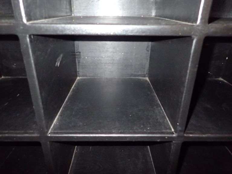 30 Compartment Cubby Storage Unit 6' X 1'2" X 4'