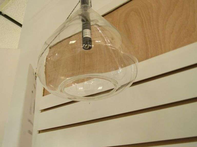 CHANDELIER OR PENDANT AS SHOWN * REFER TO PHOTOS * BUYER RESPONSIBLE FOR REMOVAL - BRING TOOLS AND LADDER AS ITEMS ARE CEILING MOUNTED 12'-14' CEILING HEIGHT*