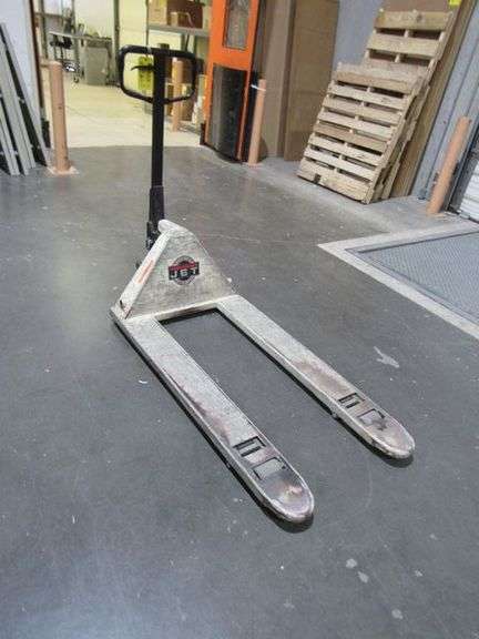 JET 5,000 LB CAPACITY PALLET JACK (DELAYED PICKUP)