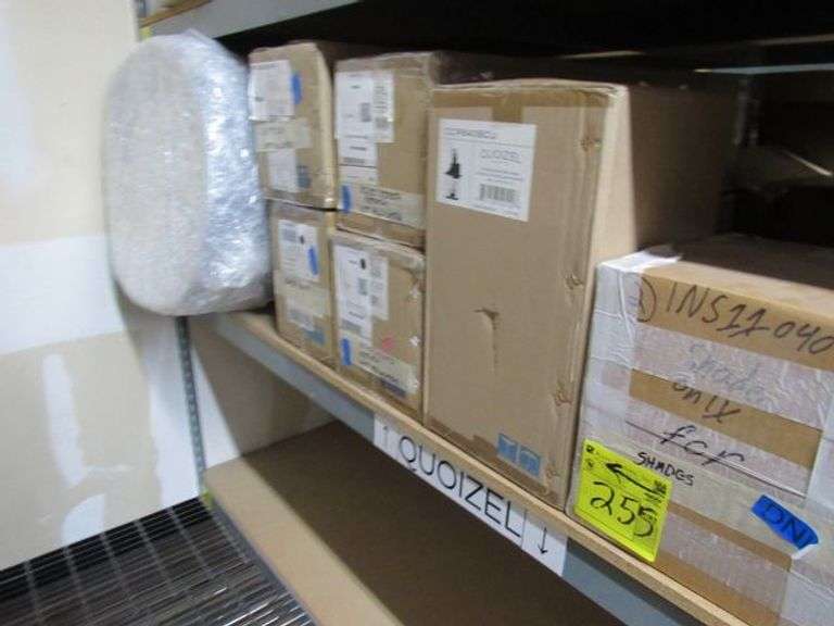 LOT, (7) ASSORTED QUOIZEL PRODUCTS - (1) CCR8408CU, (2) 4-LIGHT PRUS8636BN, (1) 3-LIGHT PRUS8626MBK, (1) PENDANT AND (2) GLASS BOXES