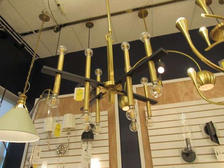 CHANDELIER OR PENDANT AS SHOWN * REFER TO PHOTOS * BUYER RESPONSIBLE FOR REMOVAL - BRING TOOLS AND LADDER AS ITEMS ARE CEILING MOUNTED 12'-14' CEILING HEIGHT*