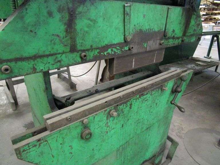 CONNECTICUT PRESS BRAKE MDL. 24A412, S/N A28, 4' LENGTH, 16 GA, 230V, 3-PHASE