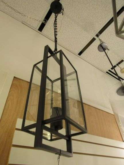 CHANDELIER OR PENDANT AS SHOWN * REFER TO PHOTOS * BUYER RESPONSIBLE FOR REMOVAL - BRING TOOLS AND LADDER AS ITEMS ARE CEILING MOUNTED 12'-14' CEILING HEIGHT*