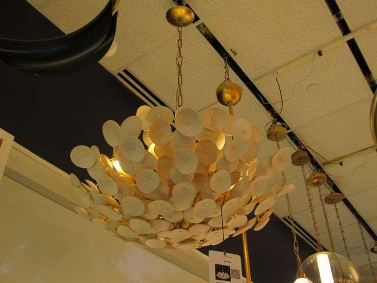 CHANDELIER OR PENDANT AS SHOWN * REFER TO PHOTOS * BUYER RESPONSIBLE FOR REMOVAL - BRING TOOLS AND LADDER AS ITEMS ARE CEILING MOUNTED 12'-14' CEILING HEIGHT*