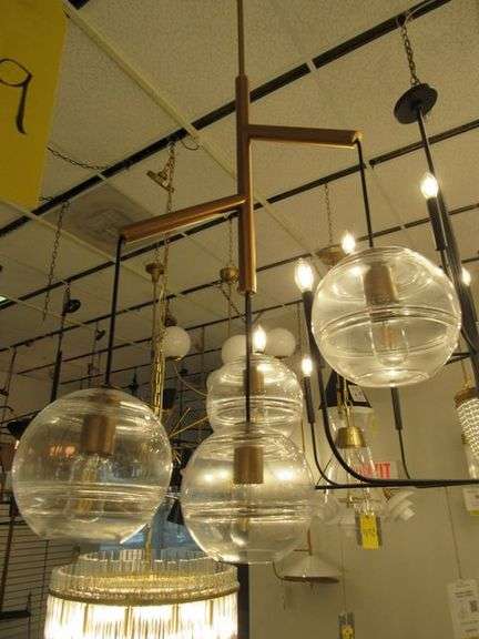 CHANDELIER OR PENDANT AS SHOWN * REFER TO PHOTOS * BUYER RESPONSIBLE FOR REMOVAL - BRING TOOLS AND LADDER AS ITEMS ARE CEILING MOUNTED 12'-14' CEILING HEIGHT*
