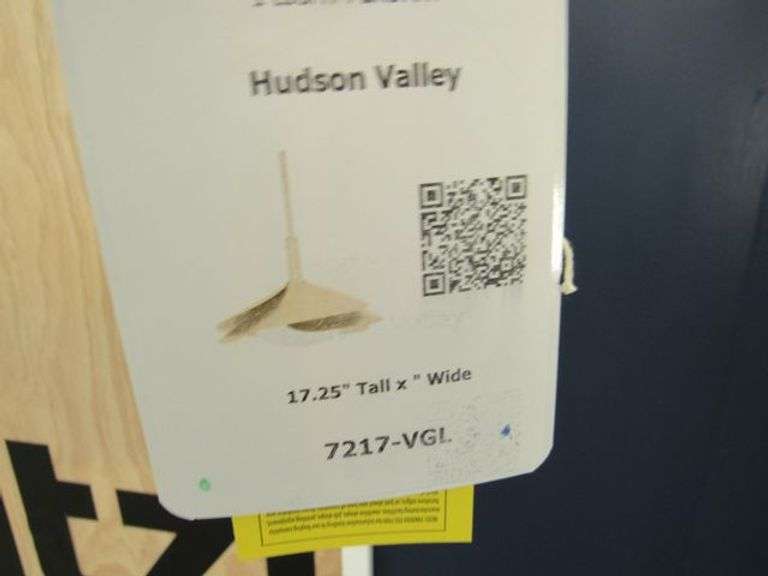CHANDELIER OR PENDANT AS SHOWN * REFER TO PHOTOS * BUYER RESPONSIBLE FOR REMOVAL - BRING TOOLS AND LADDER AS ITEMS ARE CEILING MOUNTED 12'-14' CEILING HEIGHT*