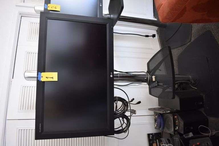 LG FLATRON M4200C PLASMA MONITORS 42" WITH STAND AS SHOWN MDLL4200TC