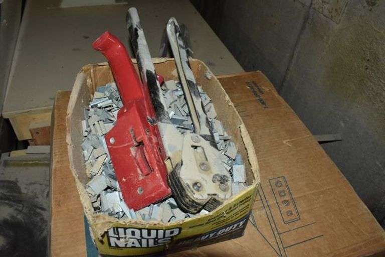 STRAPACK STRAPPING MACHINE WITH (2) ROLLS OF BANDING AND TOOLS AS SHOWN