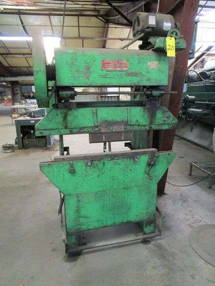CONNECTICUT PRESS BRAKE MDL. 24A412, S/N A28, 4' LENGTH, 16 GA, 230V, 3-PHASE