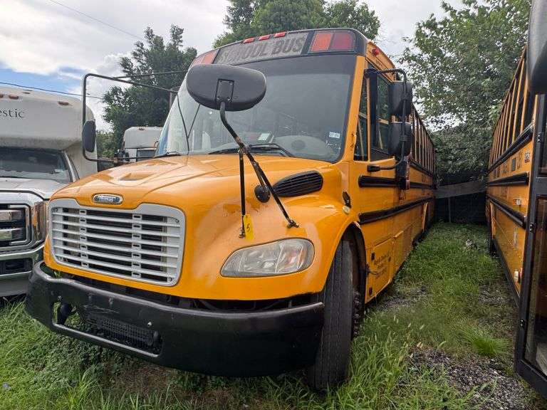 2014 Freightliner FRHTB2 Thomas School Bus VIN 4UZABRDT2ECFU5614  Front Dash Partially Missing.