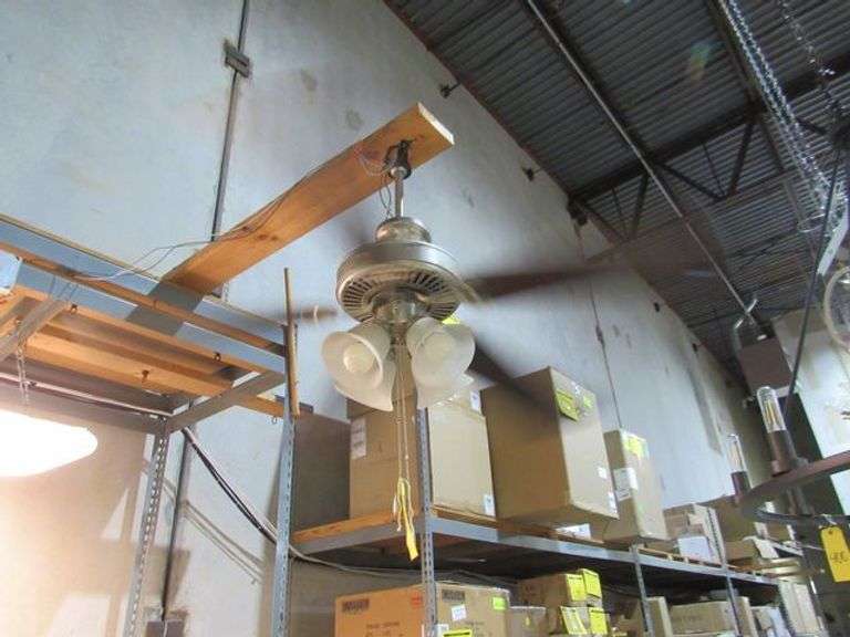 4-LIGHT CEILING FAN, LOCATED IN WAREHOUSE, BUYER NEEDS LADDER FOR REMOVAL