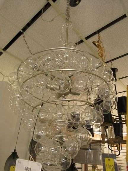 CHANDELIER OR PENDANT AS SHOWN * REFER TO PHOTOS * BUYER RESPONSIBLE FOR REMOVAL - BRING TOOLS AND LADDER AS ITEMS ARE CEILING MOUNTED 12'-14' CEILING HEIGHT*