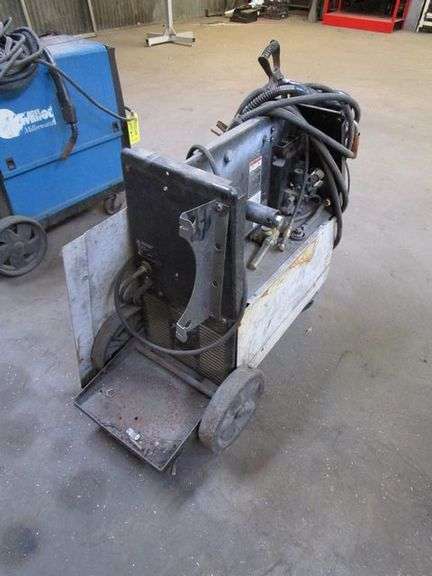 HOBART IRONMAN 230 WELDER, S/N MB024635YU, 20230V, 60 HZ, SINGLE PHASE, W/LEADS, PORTABLE