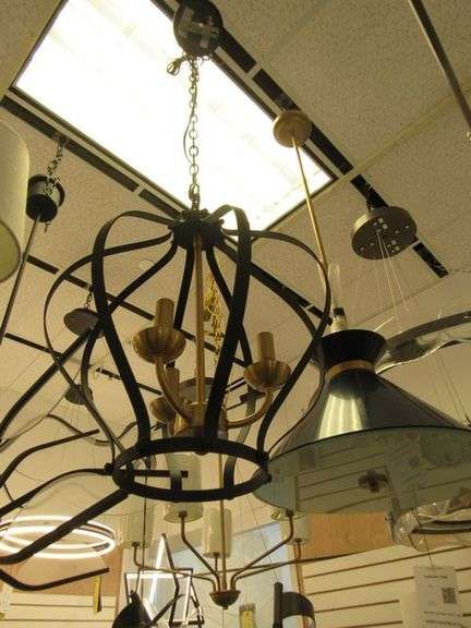 CHANDELIER OR PENDANT AS SHOWN * REFER TO PHOTOS * BUYER RESPONSIBLE FOR REMOVAL - BRING TOOLS AND LADDER AS ITEMS ARE CEILING MOUNTED 12'-14' CEILING HEIGHT*