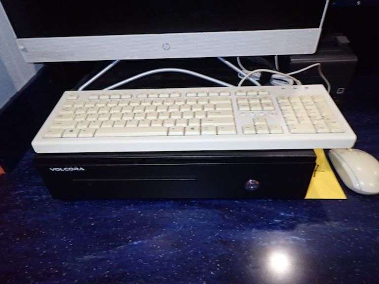 HP All in One Computer Model 24010047C