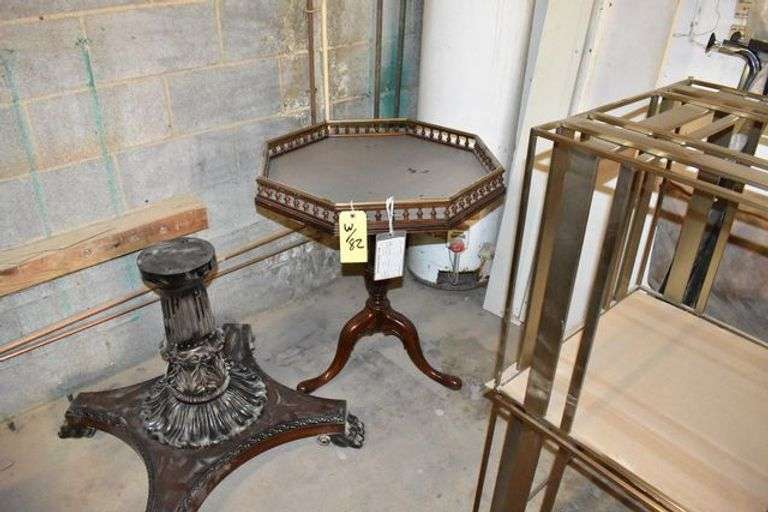 ASSORTED LOT AS SHOWN INCLUDING (1) PADDED STOOL, (2) SIDE TABLES *NO GLASS TOPS*, (1) OCTAGON SIDE TABLE AND (1) TABLE BASE