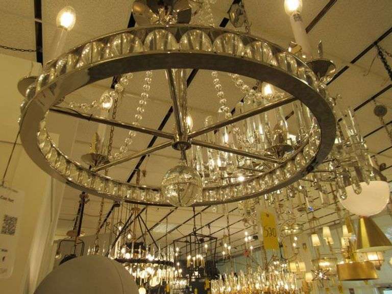 CHANDELIER OR PENDANT AS SHOWN * REFER TO PHOTOS * BUYER RESPONSIBLE FOR REMOVAL - BRING TOOLS AND LADDER AS ITEMS ARE CEILING MOUNTED 12'-14' CEILING HEIGHT*