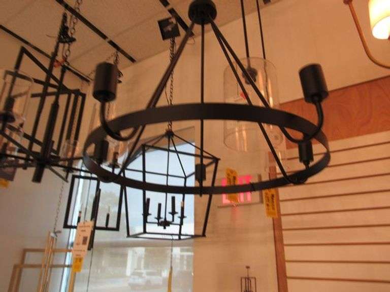 CHANDELIER OR PENDANT AS SHOWN * REFER TO PHOTOS * BUYER RESPONSIBLE FOR REMOVAL - BRING TOOLS AND LADDER AS ITEMS ARE CEILING MOUNTED 12'-14' CEILING HEIGHT*