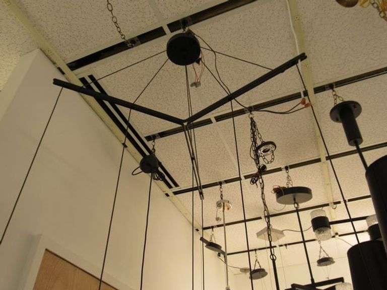 CHANDELIER OR PENDANT AS SHOWN * REFER TO PHOTOS * BUYER RESPONSIBLE FOR REMOVAL - BRING TOOLS AND LADDER AS ITEMS ARE CEILING MOUNTED 12'-14' CEILING HEIGHT*