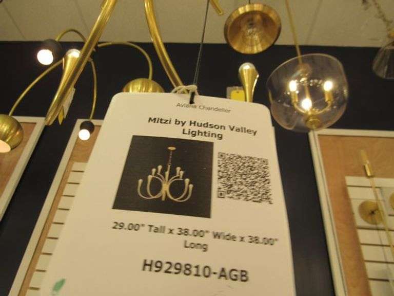 CHANDELIER OR PENDANT AS SHOWN * REFER TO PHOTOS * BUYER RESPONSIBLE FOR REMOVAL - BRING TOOLS AND LADDER AS ITEMS ARE CEILING MOUNTED 12'-14' CEILING HEIGHT*