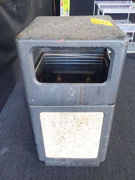 Safco Plastic Outdoor Trash Container w/ Rock Accents