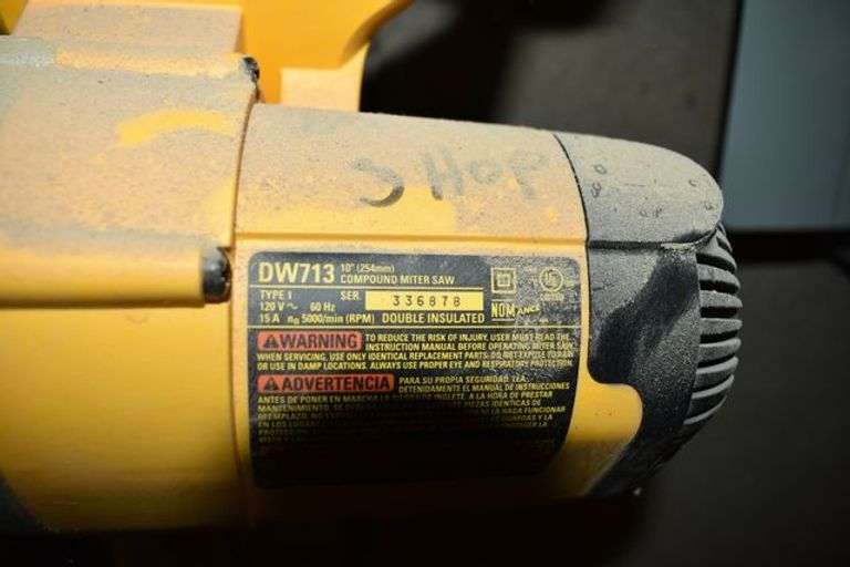 DELTA 10" MITER SAW MDL DW713 110-V SOLD WITH TABLE, VISE AND SMALL PRESS AS SHOWN