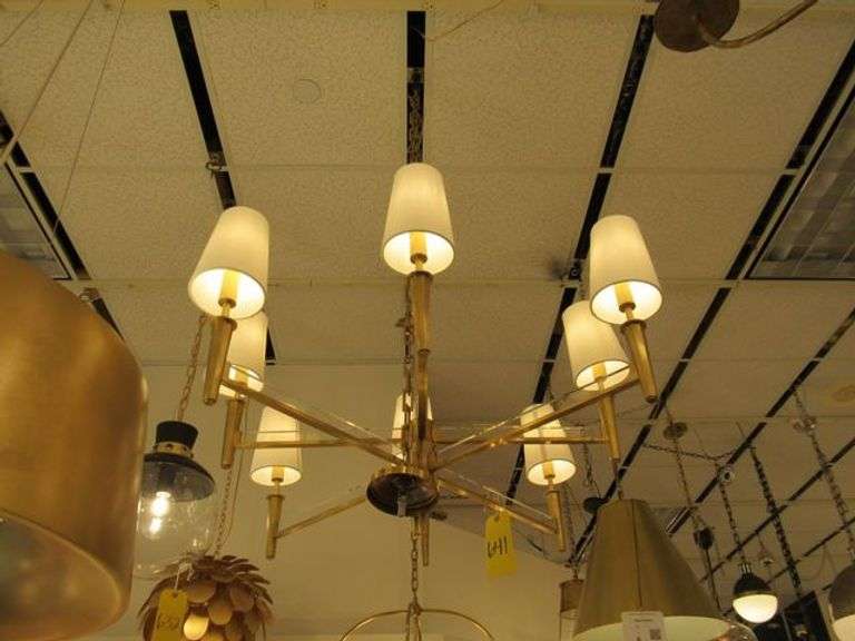 CHANDELIER OR PENDANT AS SHOWN * REFER TO PHOTOS * BUYER RESPONSIBLE FOR REMOVAL - BRING TOOLS AND LADDER AS ITEMS ARE CEILING MOUNTED 12'-14' CEILING HEIGHT*