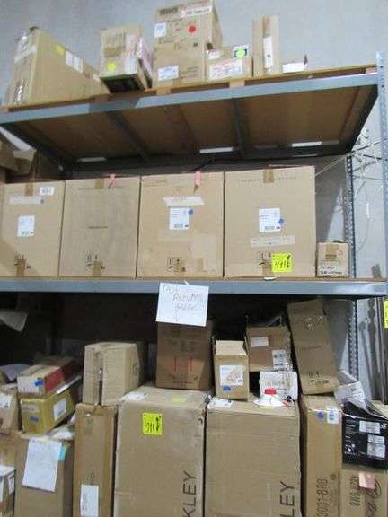 LOT OF APPROX. (26) BOXES ASSORTED RETURN LIGHTING/FIXTURE ITEMS