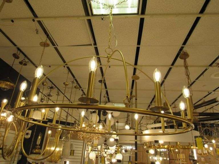 CHANDELIER OR PENDANT AS SHOWN * REFER TO PHOTOS * BUYER RESPONSIBLE FOR REMOVAL - BRING TOOLS AND LADDER AS ITEMS ARE CEILING MOUNTED 12'-14' CEILING HEIGHT*