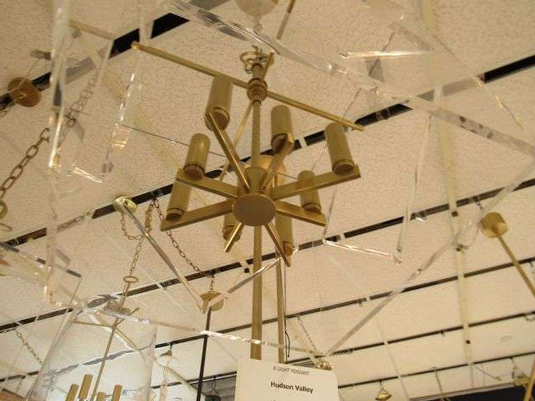 CHANDELIER OR PENDANT AS SHOWN * REFER TO PHOTOS * BUYER RESPONSIBLE FOR REMOVAL - BRING TOOLS AND LADDER AS ITEMS ARE CEILING MOUNTED 12'-14' CEILING HEIGHT*