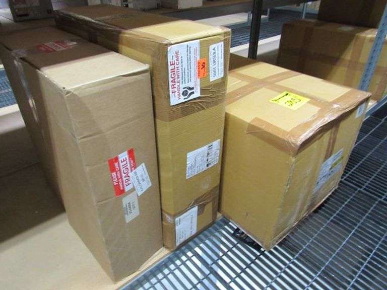 LOT, (1) ASSORTED LIGHTS VG-64064, (1) DM107 AND (1) 82012