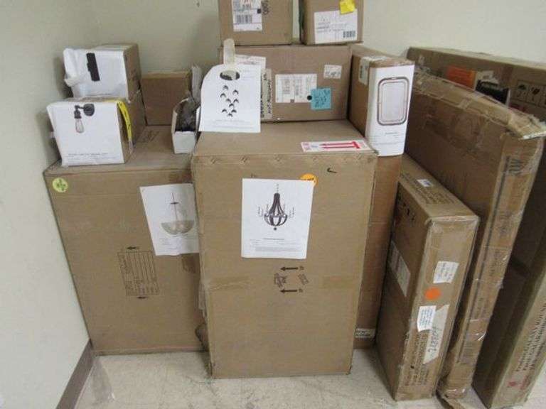 LOT OF APPROX. (2) LIGHT PENDANTS, (1) CHANDELIER, (3) OUTDOOR WALL MOUNT LIGHTS & (4) ASSORTED DECORATIVE MIRRORS