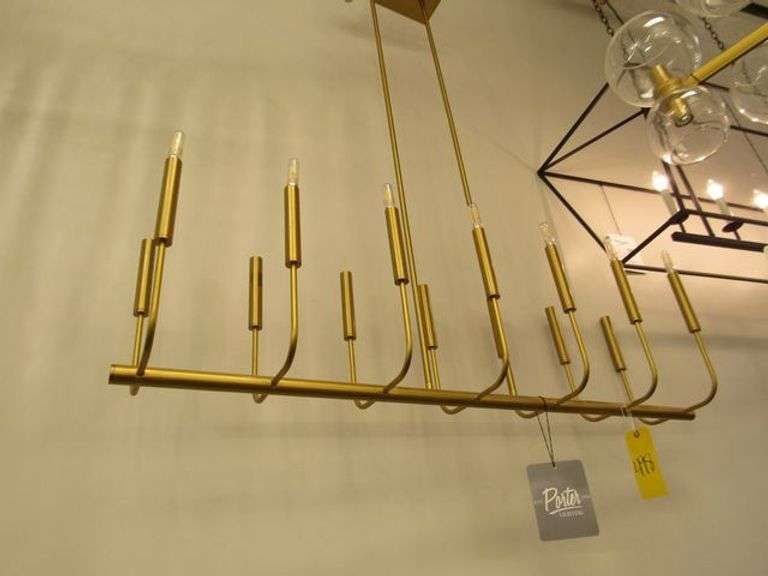 CHANDELIER OR PENDANT AS SHOWN * REFER TO PHOTOS * BUYER RESPONSIBLE FOR REMOVAL - BRING TOOLS AND LADDER AS ITEMS ARE CEILING MOUNTED 12'-14' CEILING HEIGHT*