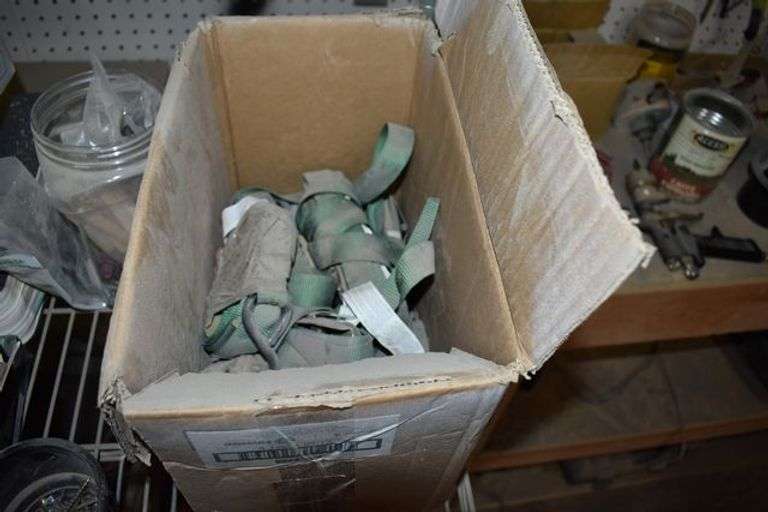 EAGLE WIRE RACK WITH CONTENTS AS SHOWN, PORTABLE