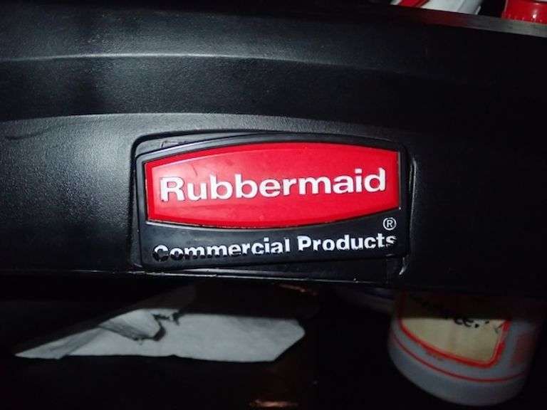 Rubbermaid Rolling Janitorial Cart **sold 2X the money**