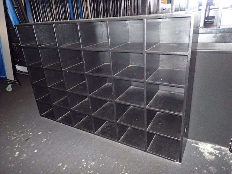 30 Compartment Cubby Storage Unit 6' X 1'2" X 4'