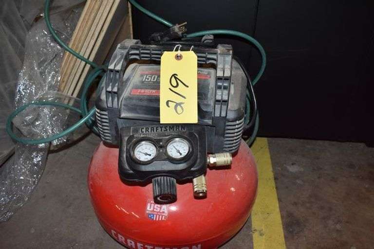 CRAFTSMAN AIR COMPRESSOR AND AIR HOSE 150-PSI 6-GAL 110-V