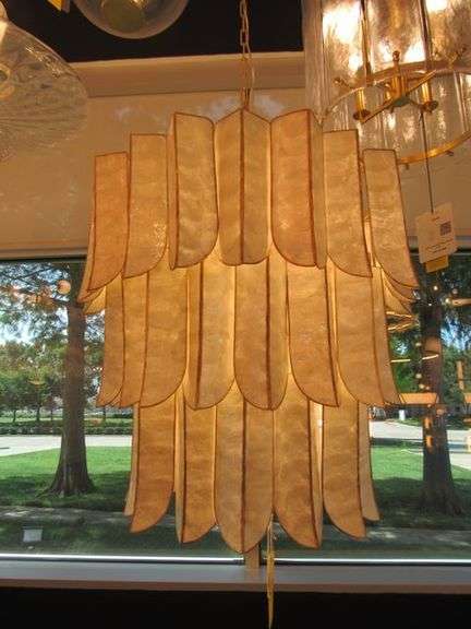 CHANDELIER OR PENDANT AS SHOWN * REFER TO PHOTOS * BUYER RESPONSIBLE FOR REMOVAL - BRING TOOLS AND LADDER AS ITEMS ARE CEILING MOUNTED 12'-14' CEILING HEIGHT*