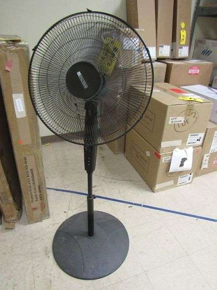 UTILITECH 18" PEDESTAL FAN MDL. SD18-9RR, 115V