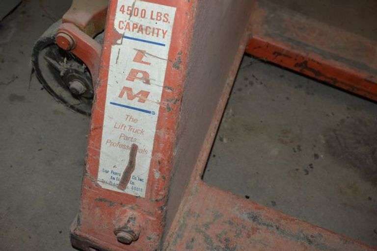 LPM PALLET JACK 4500-LB CAPACITY *DAMAGED RELEASE LEVER*