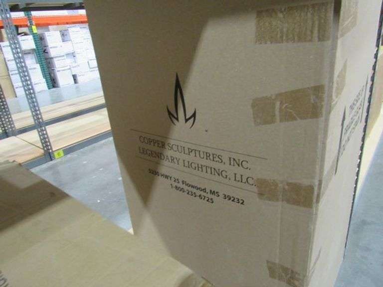 LOT, (1) HINKLEY FULTON BRONZE LIGHT PENDANT #3336BZ & (1) BOX COPPER (1) SET OF HARDWARE #OC2EI-CWB